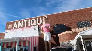 Desperate Antique Mall Shopping and The Worlds Largest Kit-Kat Clock