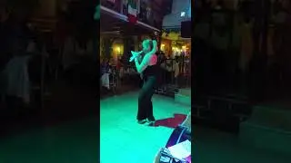 La bomba rubia de la m&uacute;sica negra