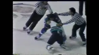 Jeff Odgers vs Shawn Cronin (Newsclip) - Feb 2, 1992