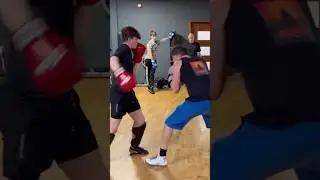 Roll roll and explode out the pocket 🥊🥷💪 #boxing #fightingtechniques #mma