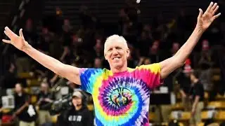 Remembering Bill Walton as season tips off, P. J. Carlesimo & Ann Schatz share + Pac-12 dedication