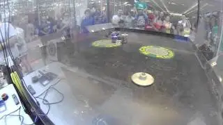 Kilobots XXV: Kilobot Sportsman fight; Roadbug vs Triple Action