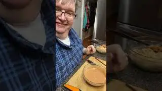 Луковые лепестки! Время кофе с Джоном и мамой 😊👍🏻