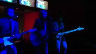 Francesco Arpino - Senza una risposta (Live Contestaccio  24/10/2010)