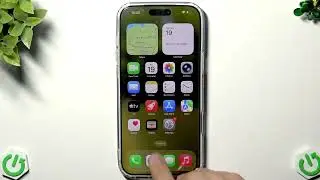 How to Minimize Screen on iPhone 17 Pro Max - Swipe Screen Down