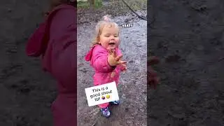 Dirty hands..She wipes her hand in daddy... 😂 #baby #babywipes #daddylove