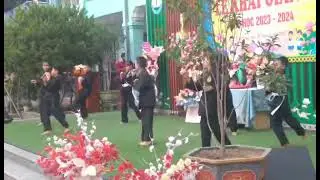 Biểu diễn võ thuật ngày khai giảng của các con . 