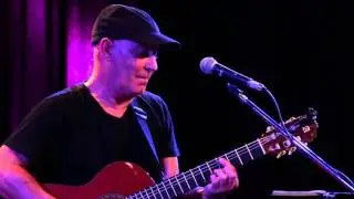 Vicente Feli&uacute;: Canci&oacute;n de ombligo | La Sala Federal