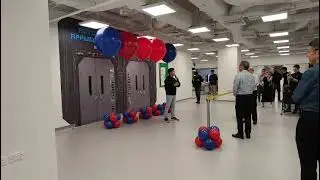 Exploding helium balloon launch effect in Singapore. Hire us on  