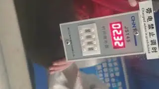 lab test Sieve shaker running