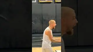 Джастин Бибер делает свой снимок &mdash; своего рода