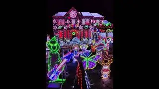 2025 Christmas Light Show - Christmas Vacation Intro - Short - Meta Ray-Ban