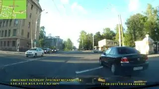 Рафик любит справа