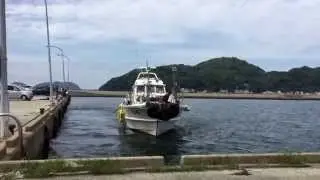 佐賀県名護屋港。瀬渡し船、飛鳥 二神島釣行は本船