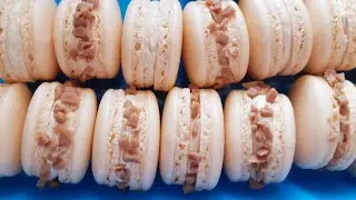 MACARONS AU CARAMEL AU BEURRE SALÉ