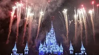 Holiday Wishes Fireworks Finale at Mickey's Very Merry Christmas Party 2017, Walt Disney World