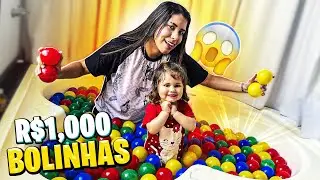 EU E MINHA IRMÃZINHA COLOCAMOS 1.OOO BOLINHAS COLORIDAS NA BANHEIRA!!