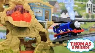THOMAS AND FRIENDS TRACKMASTER VOLCANO DROP SET |REAL STEAM THOMAS KIDS TOY TRAINS