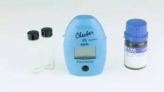 Jak korzystać z mini fotometry do pomiaru zasadowości wody morskiej HI 755 firmy Hanna Instruments