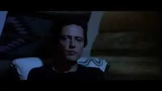 Christopher Walken sees an Alien.