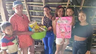 🛑Compartiendo Regalos Con los Niños en Navidad🌲/El Buen Salvadoreño 