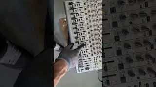 (behringer)베링거 UB2442FX-PRO 16채널 오디오콘솔 중고