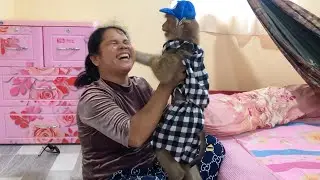Jason Bonkers Try To Stop Mom Burst Into Laugh When Lose Play Blow Whistle