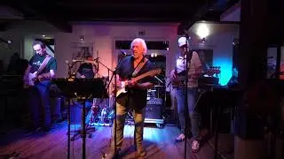 Musik im Salon in 330 Sekunden