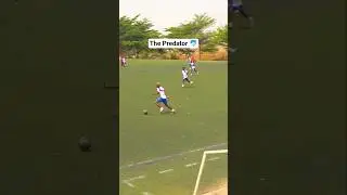 Instinctive movement and finishing ⚽💦 #football #shorts