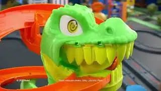 IMPOSIBLE SALIR VIVO! 🔥 El T-REX Gigante Ataca la Ciudad 💥 | Hot Wheels T-Rex Blaze Battle