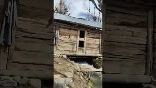 Traditional kashmiri Chaki❤️#kashmiriculture #viral #oldsong #oldisgold #pahalgam #viralvideo #Old