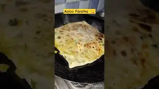 Aaloo Paratha lovers😋#foodshorts#aalooparatha#funnyshorts#parathalovers