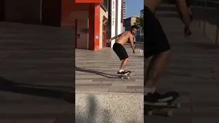 Felt like spinning on my skateboard 🎧 #skateboarding #skate #skatecrunch #סקייטבורד