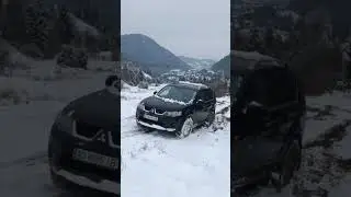 Mitsubishi Outlander XL 4&times;4 #snow #mountains #offroad #automobile