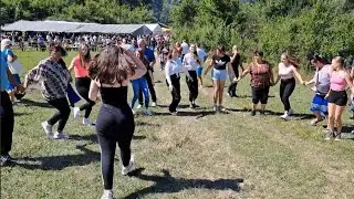 Bosansko kolo za djevojke iz Tarcina 