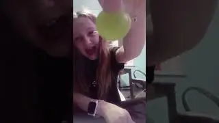 Unboxing form 5 bellow 
