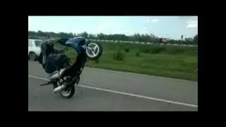 Стантрайдинг. Обычный китайский скутер 50 кубов. Видео отчет. Scooter Stunt 2012