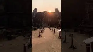 Phnom Bakheng Temple Perfect site to watch Sunset, Siem Reap, Cambodia 🇰🇭 #explore #travel #asmr