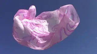 Flying Silk circling in light winds