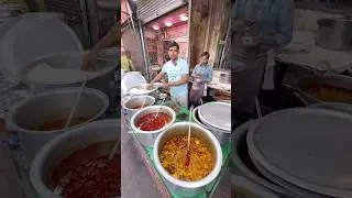 Full meal of egg and rice for just ₹40 👌 Delhi truly belongs to the people with big hearts 😱 #sho...