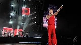Robbie Williams - Let Me Entertain you, live in Athens 2025