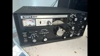 Henry Tempo One Demo on 40m listening. QSO on 20m. For sale on eBay