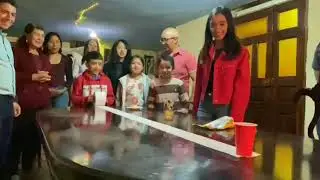 Técnicas de guianza Jala el vaso con el papel.