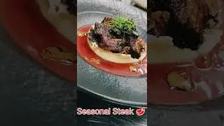 #SeasonalSteak 🥩 #truffle #mashedpotatoes Beetroot jus!😋🤤