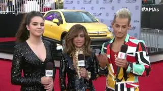 Paula Abdul Red Carpet Interview - AMAs 2015