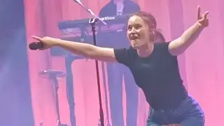 Sigrid -💥'Strangers'💥 -🔥Last encore🔥- Live at Sentrum Scene - Oslo - November 3, 2023, Norway
