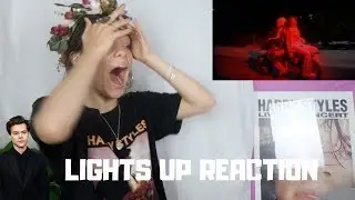 LIGHTS UP BY HARRY STLYES REACTION
