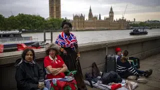 Queues begin in London to view Queen Elizabeth II's coffin