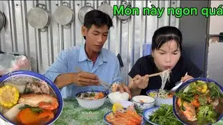 H&ocirc;m nay em Hiện bị c&aacute; ng&aacute;t đ&acirc;m, được vợ tẩm bổ m&oacute;n b&uacute;n xương heo (CHCM)