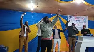 INTIMATE CHURCH WORSHIP FOR PRAYERS